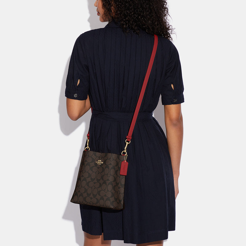 Mollie Bucket Bag 22 In Signature Canvas