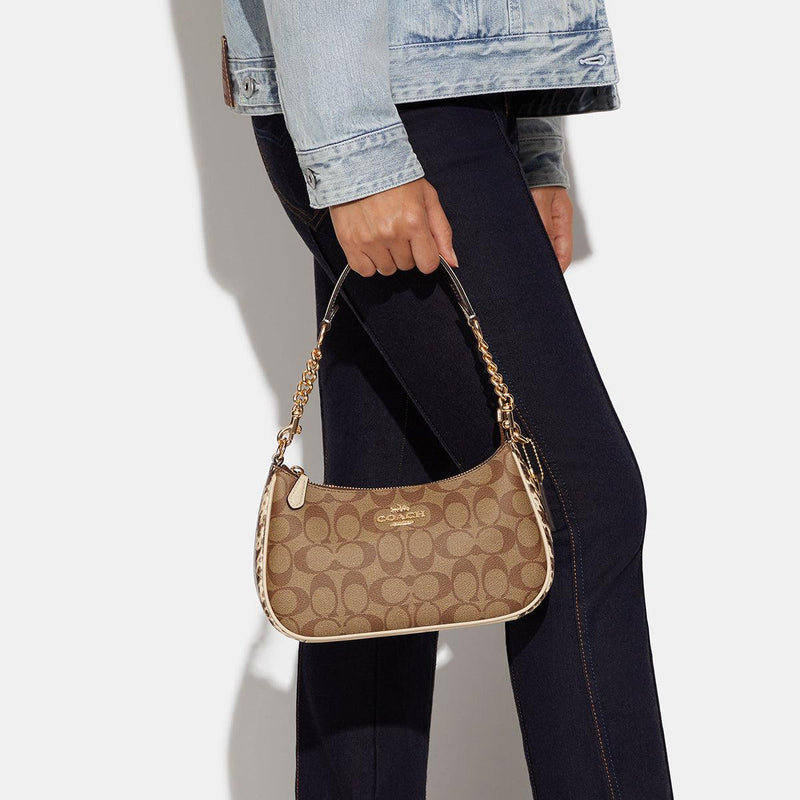 Teri Shoulder Bag In Signature Canvas