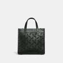 Field Tote 22 With Horse And Carriage