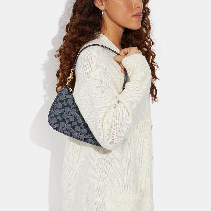Teri Shoulder Bag In Signature Chambray