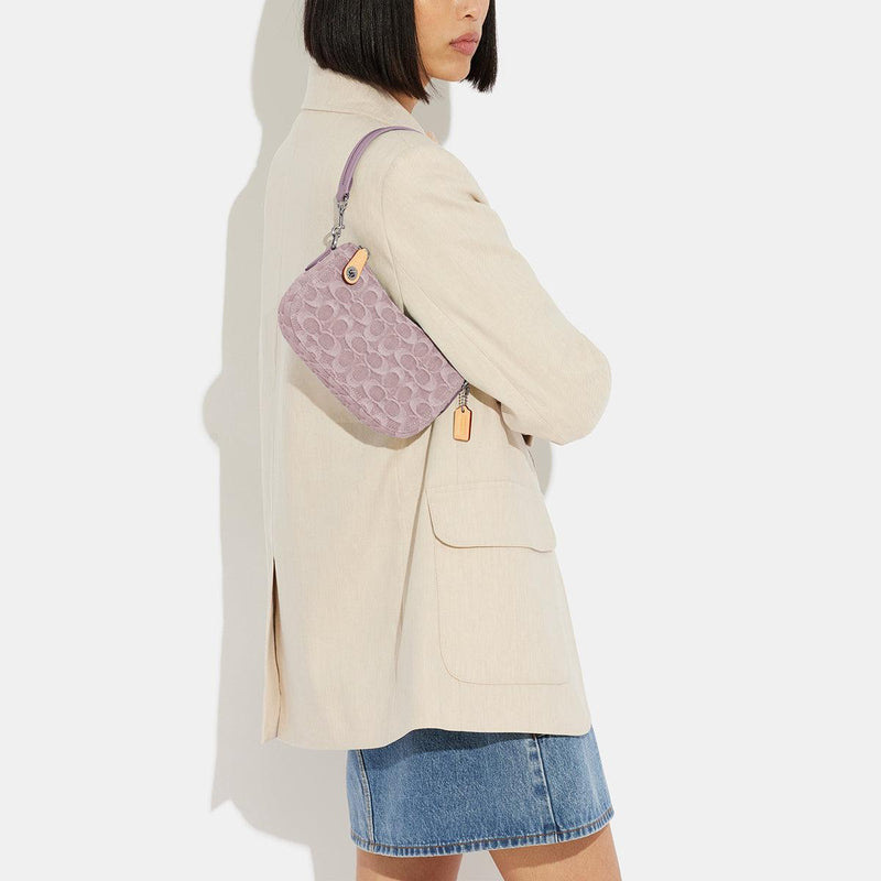 Swinger 20 In Signature Denim