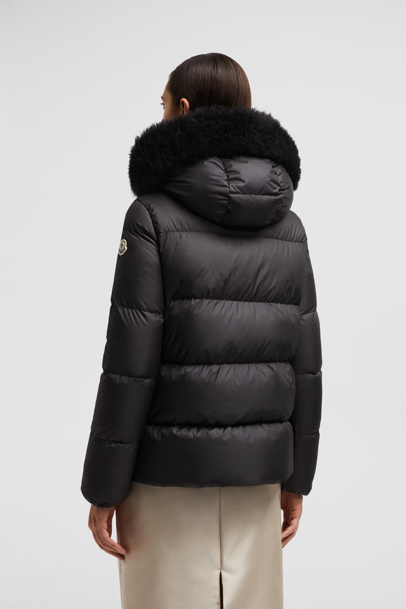 Moncler - Doudoune courte a capuche Laichefur Moncler Noir F