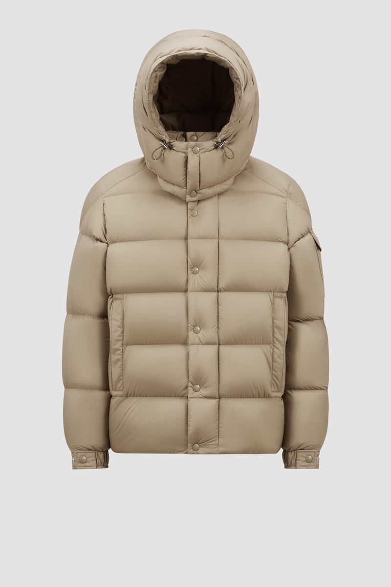 Moncler - Doudoune courte à capuche Vezere Moncler Marron clair