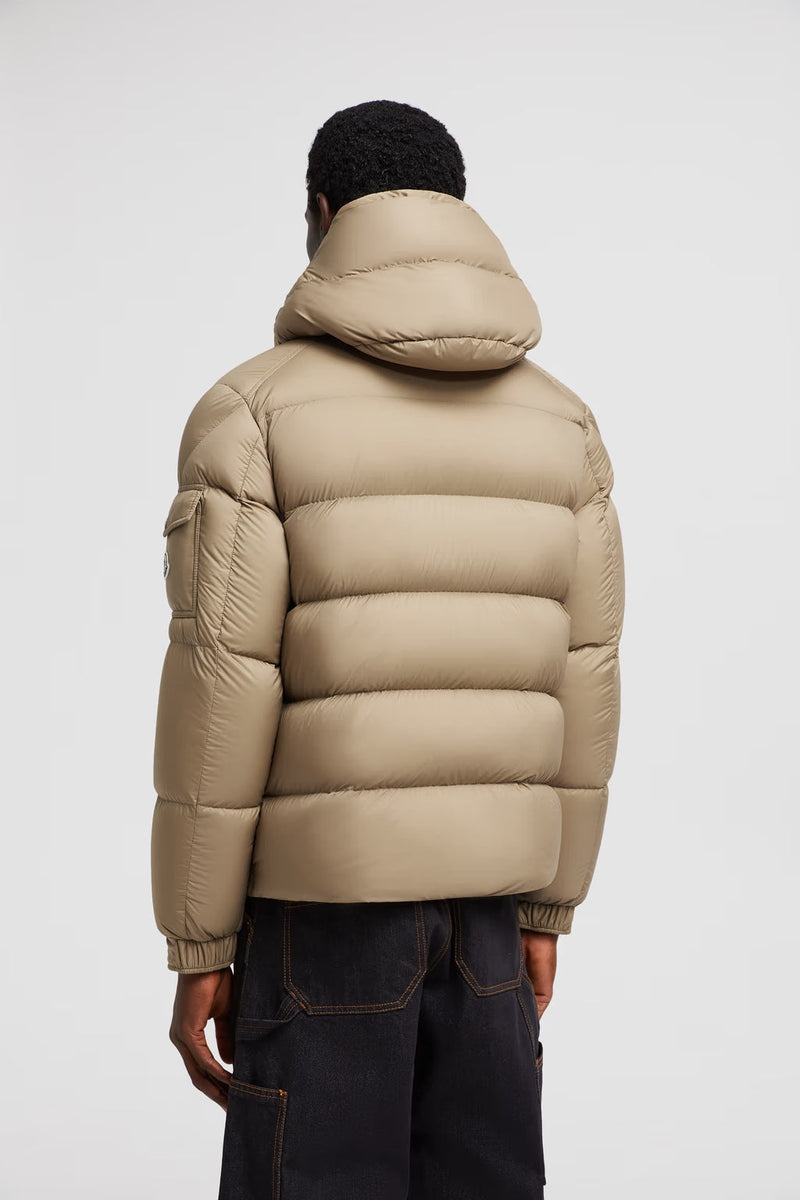 Moncler - Doudoune courte à capuche Vezere Moncler Marron clair