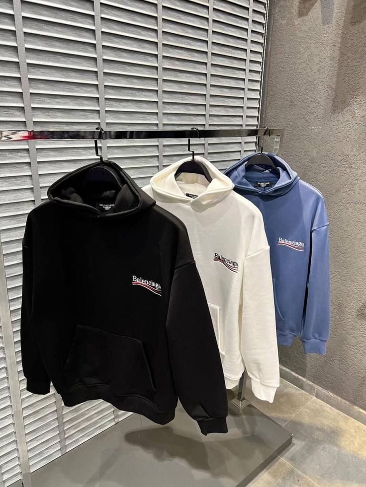 Balenciaga - Sweat à capuche en coton logo Balenciaga Noir / Blanc / Bleu