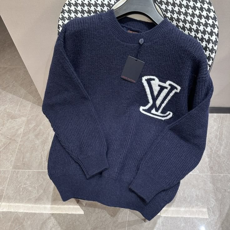 Louis Vuitton - Pull en laine monogramme LV Blanc Bleu Marine