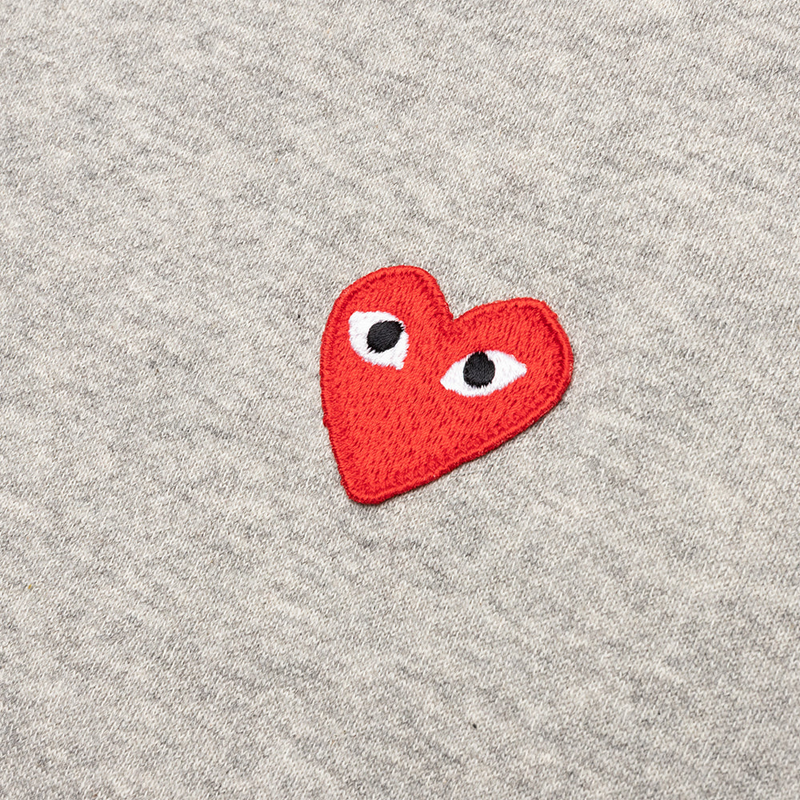 Comme Des Garçons - Veste CDG PLAY grise à capuche (coeurs dorsaux)