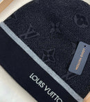 Louis Vuitton - Coffret Bonnet & Écharpe Noir