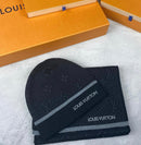 Louis Vuitton - Coffret Bonnet & Écharpe Noir