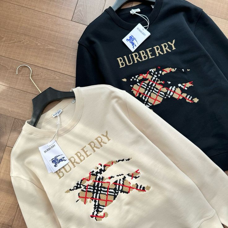 Burberry - Pull en coton logo Burberry Noir / Blanc Cassé