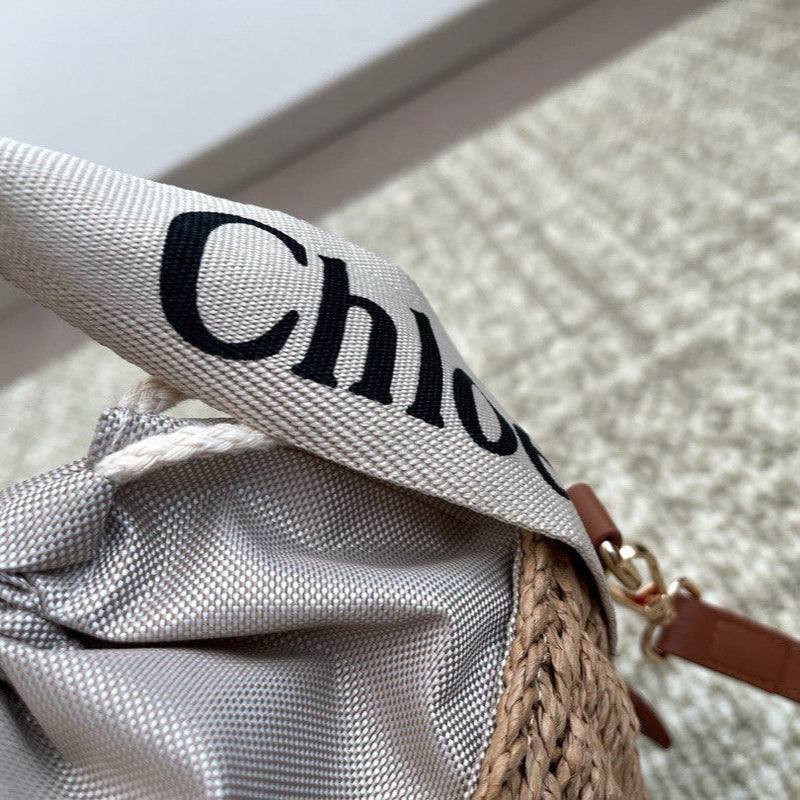 Chloé - Small Woody basket in natural fibers