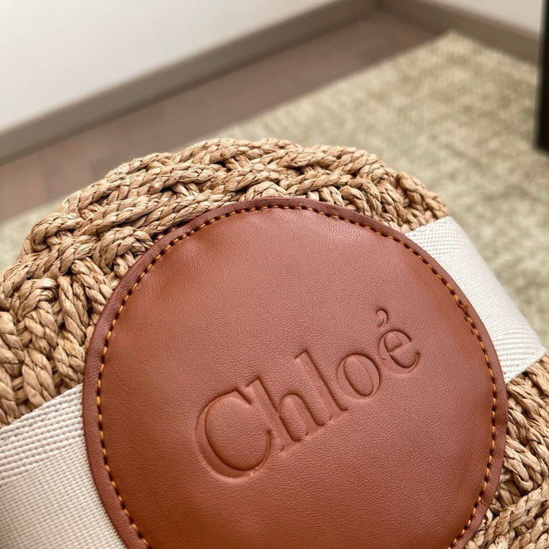 Chloé - Small Woody basket in natural fibers