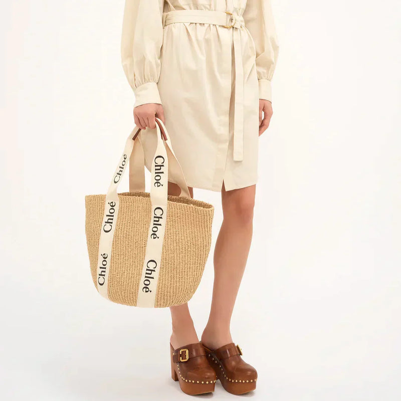 Chloé - Small Woody basket in natural fibers